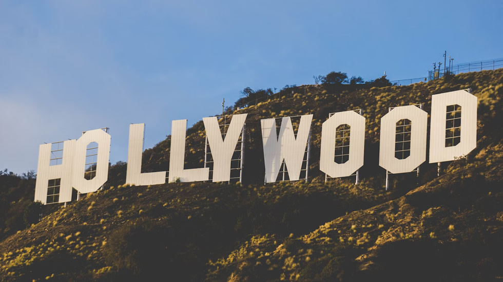 Die berühmten Buchstaben von Hollywood auf den Hügeln in Los Angeles.